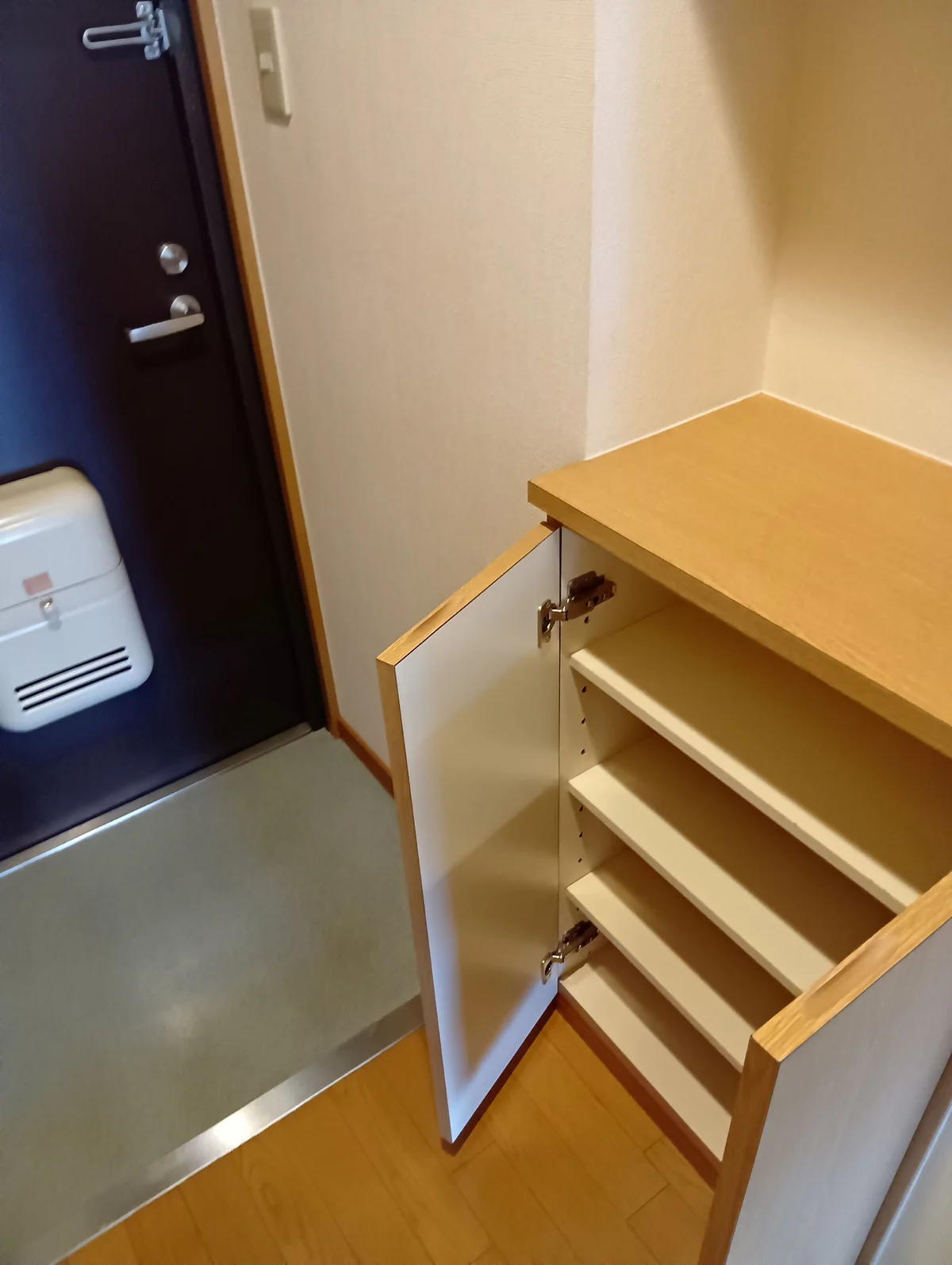 シューズボックス