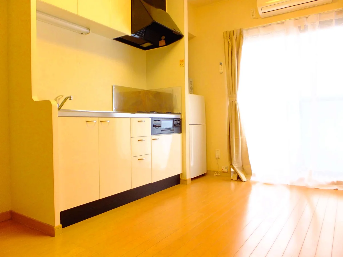 同シリーズの類似となります。現況を優先致します。