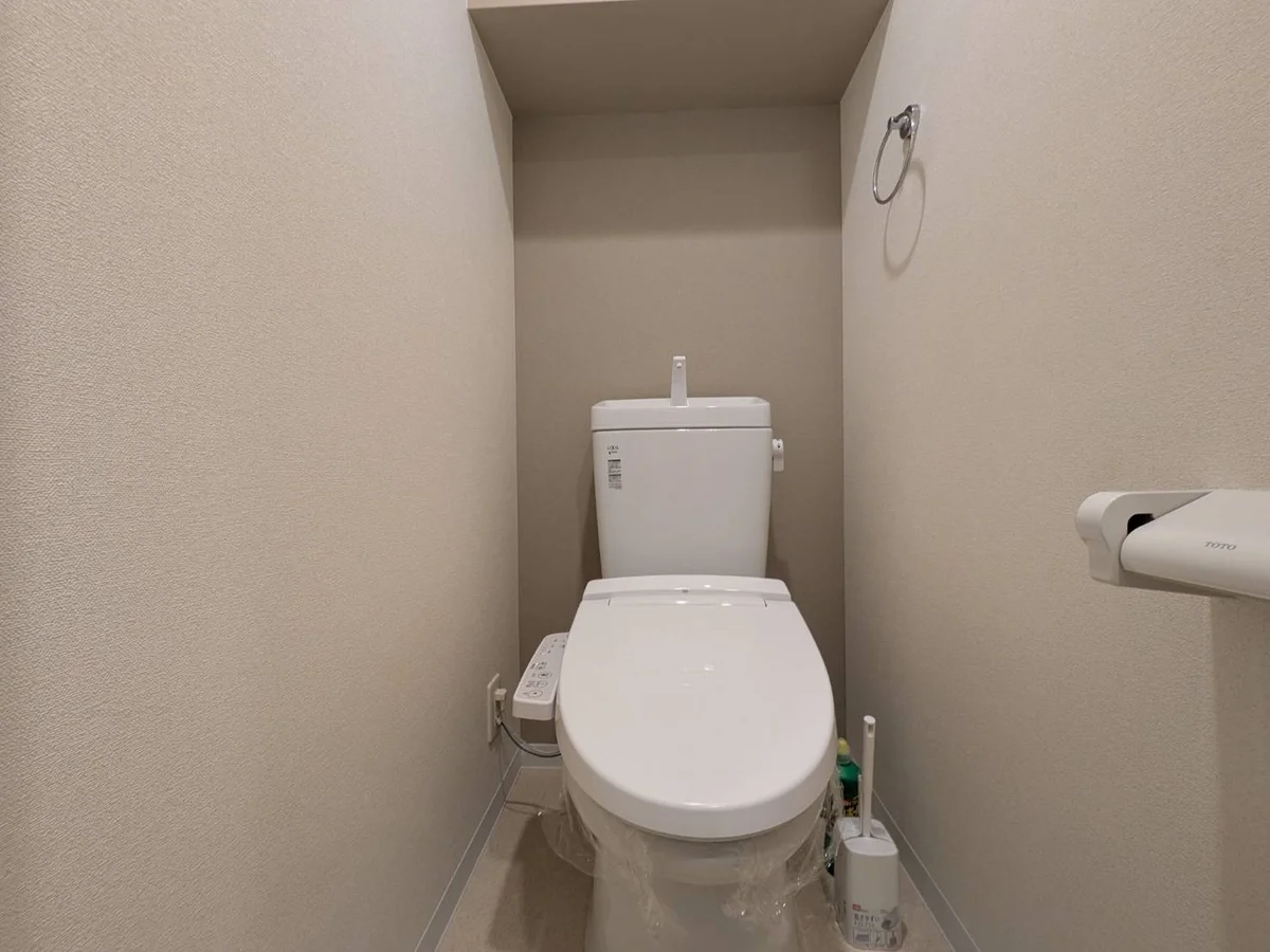 ウォシュレット付トイレです。