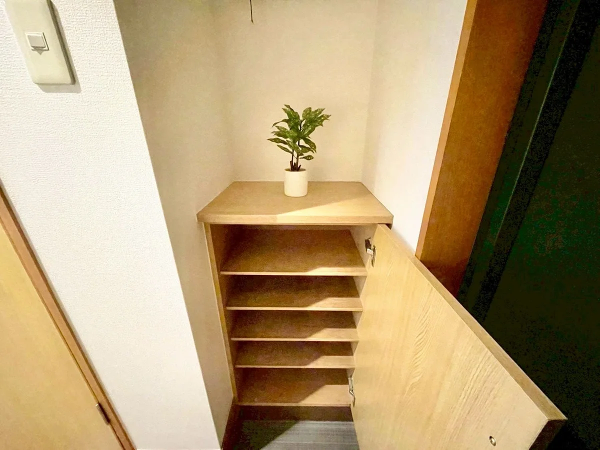 ※撮影用の観察植物・食器調理器具・雑貨類等はございません。※写真は現況優先