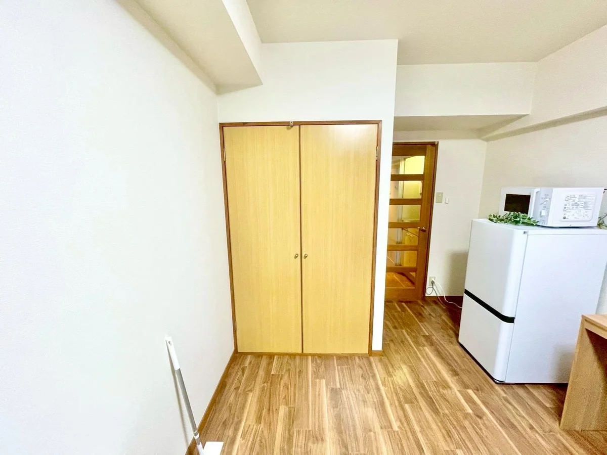 ※撮影用の観察植物・食器調理器具・雑貨類等はございません。※写真は現況優先