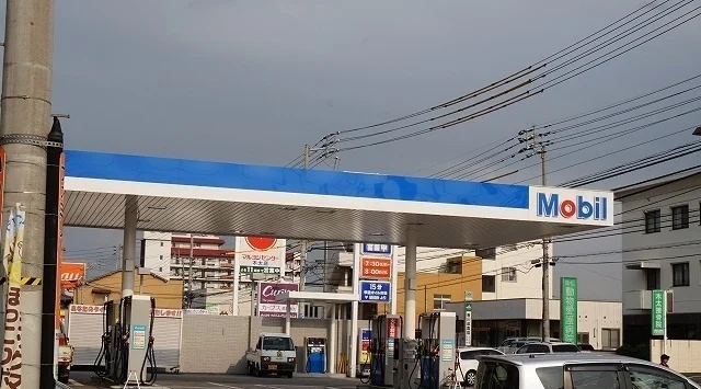 ガソリンスタンドさんまで750m