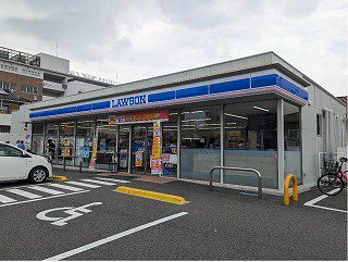 ローソン廿日市市役所前店まで180m