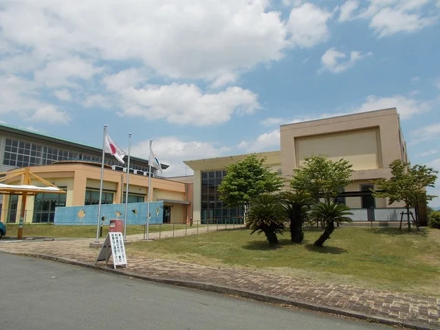 合志市泉ヶ丘市民センターまで650m