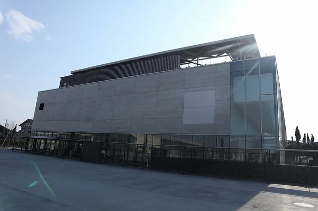 上越市立水族博物館うみがたりまで1500m