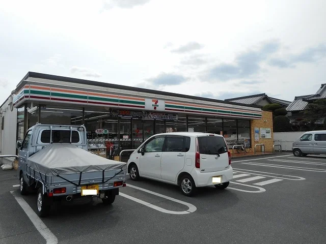 セブンイレブン福山新市戸手店まで500m