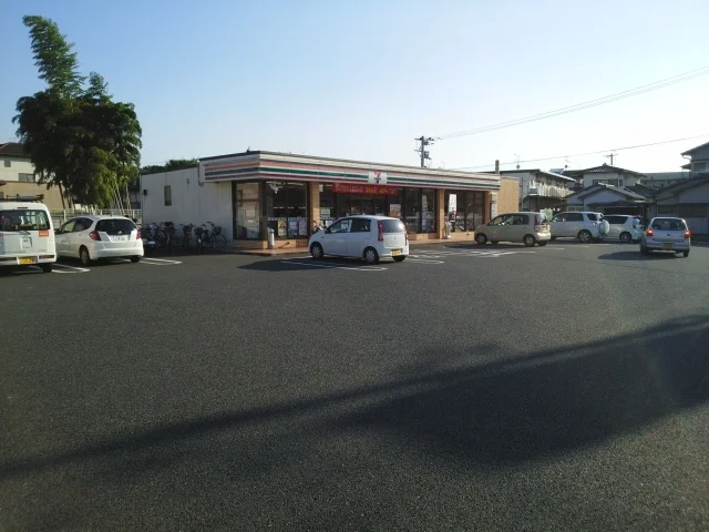 セブンイレブン熊本新外３丁目店まで300m