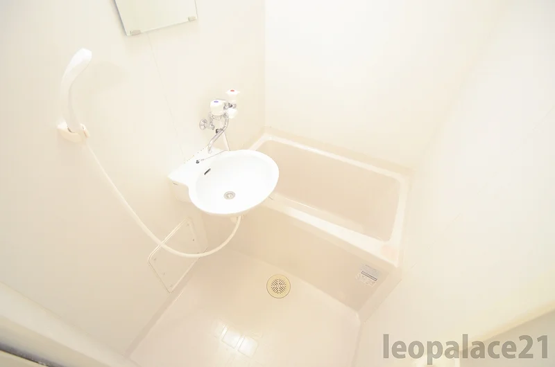 実際のお部屋と異なる場合がございます。