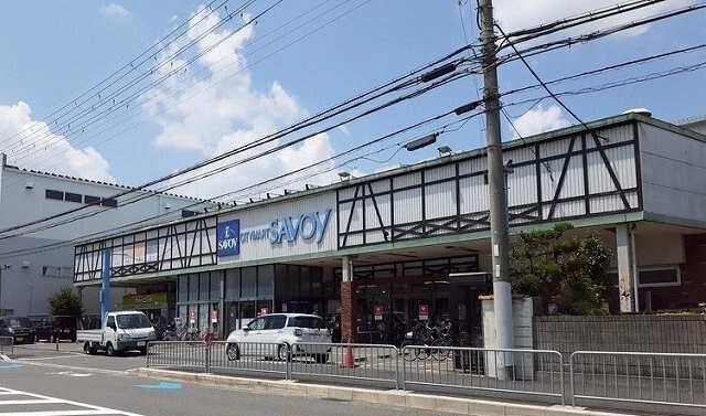 サボイ様まで1200m