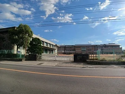 さぬき市立長尾小学校さんまで1100m