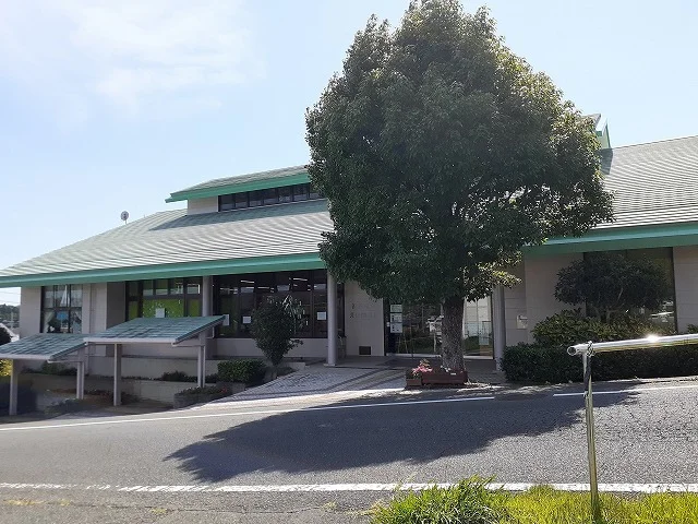 浜松市立引佐図書館まで450m