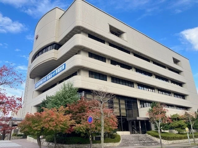 小浜市役所まで2100m