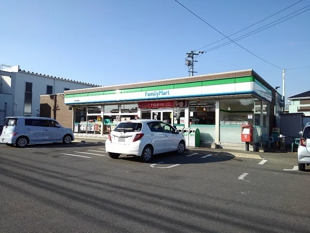 ファミリーマート筑前原地蔵店まで850m