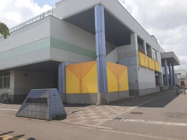 旭川市立朝日小学校まで800m