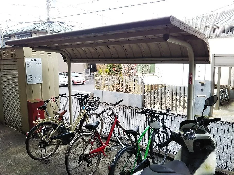 駐輪場完備