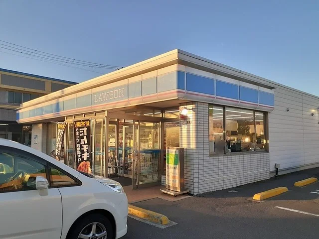 ローソン青森南佃二丁目店まで650m