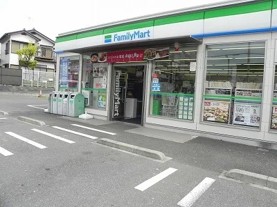 ファミリーマート柏高田店まで800m
