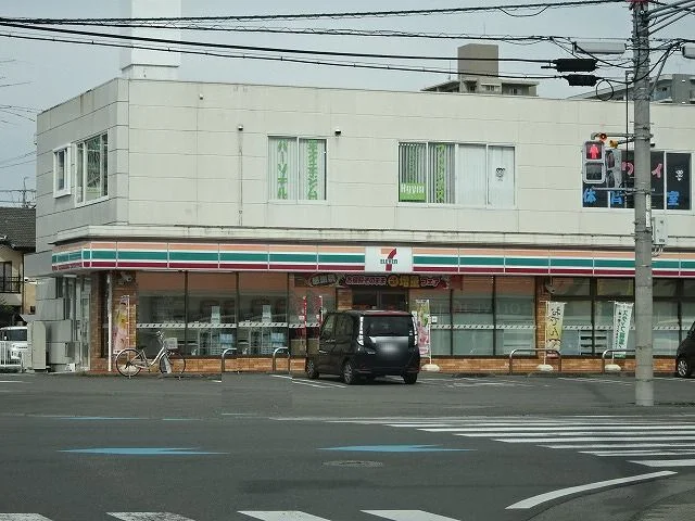 セブンイレブン　田沼店まで700m