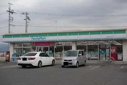 ファミリーマート 田原本千代店まで2600m