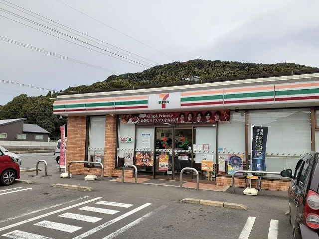 コンビニまで1000m