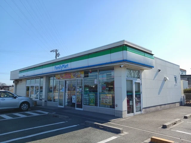 ファミリーマート豊橋原町店まで574m