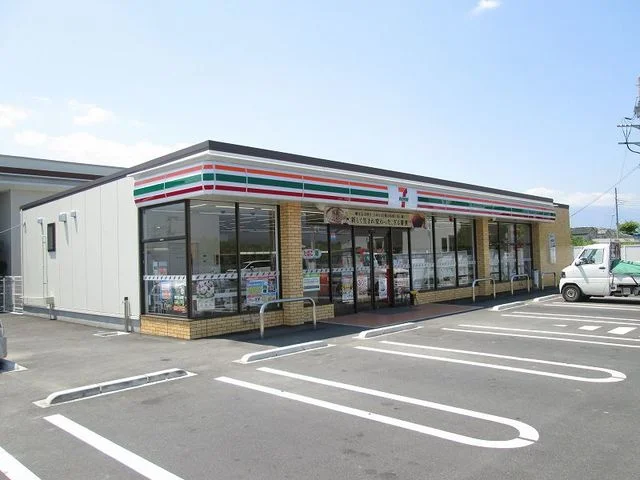 セブンイレブン石和井戸店まで450m