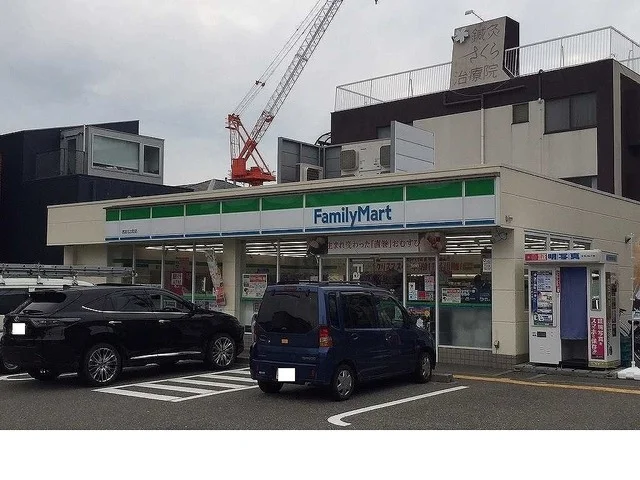 ファミリーマート名次町店様まで750m