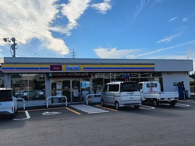 ミニストップ四国中央金生町店まで390m