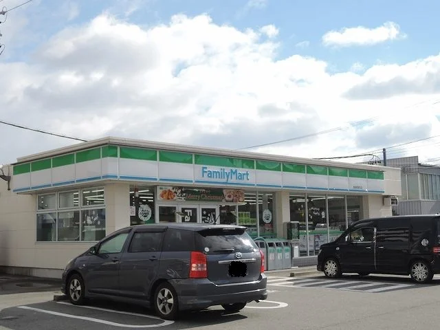 ファミリーマート津高茶屋店まで900m