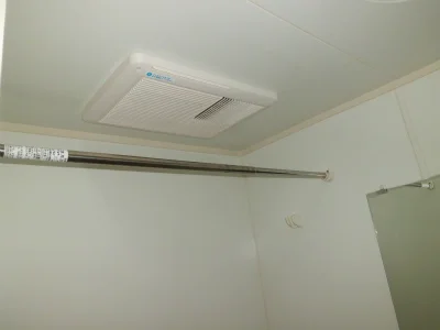 冬場や雨の日に活躍、浴室乾燥機。