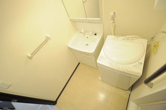 実際のお部屋と異なる場合がございます。