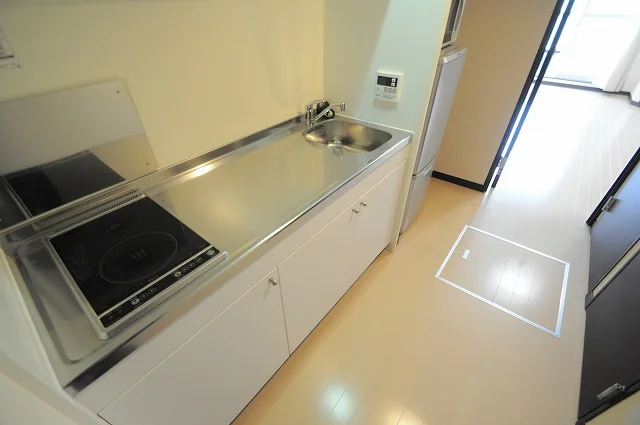 実際のお部屋と異なる場合がございます。