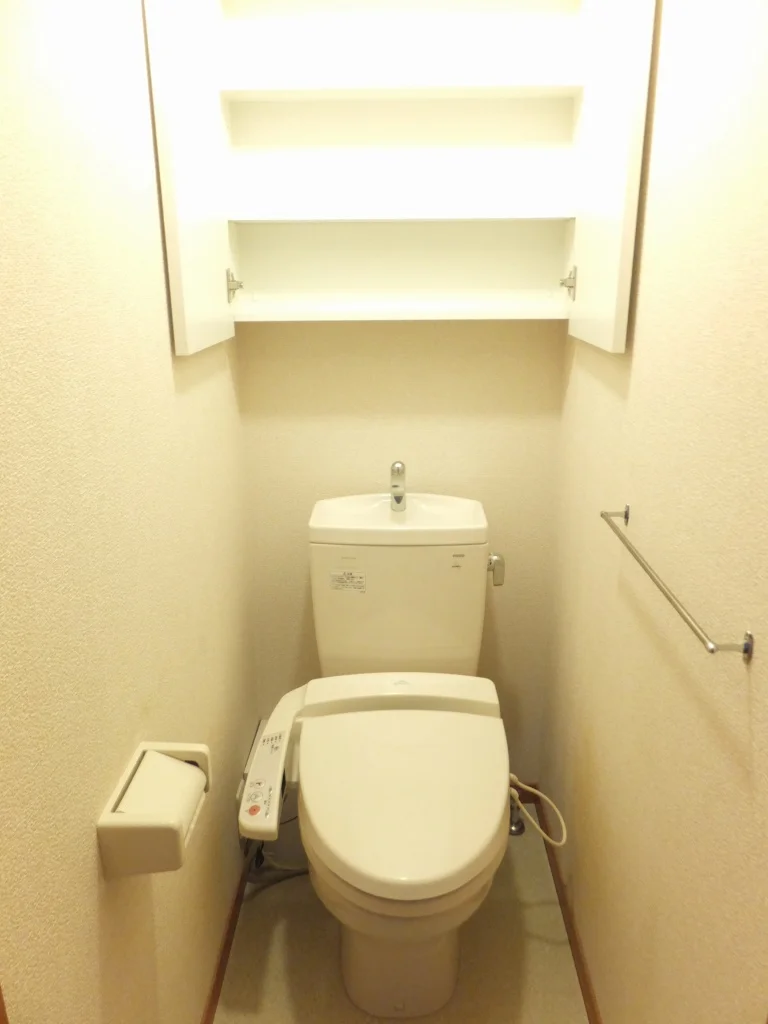 温水洗浄便座設置済み。