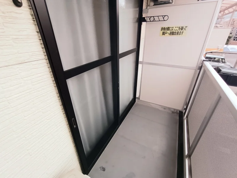 実際のバルコニーは仕様が異なる場合有り