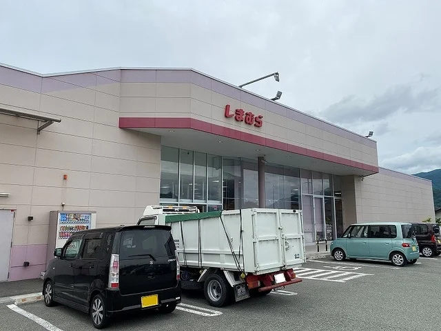 しまむら坂城店まで550m