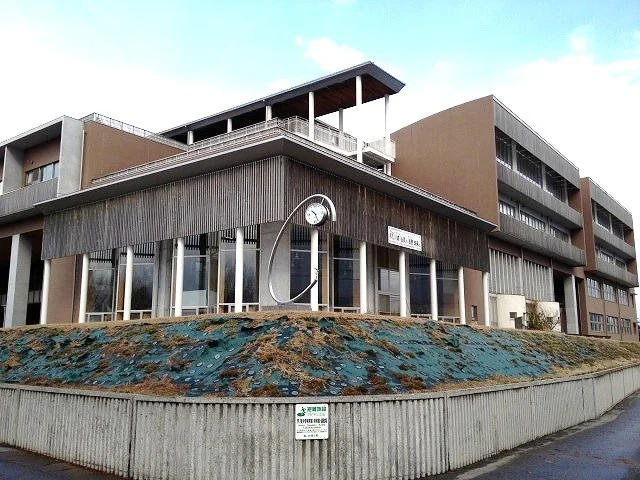 宇ノ気中学校まで3000m