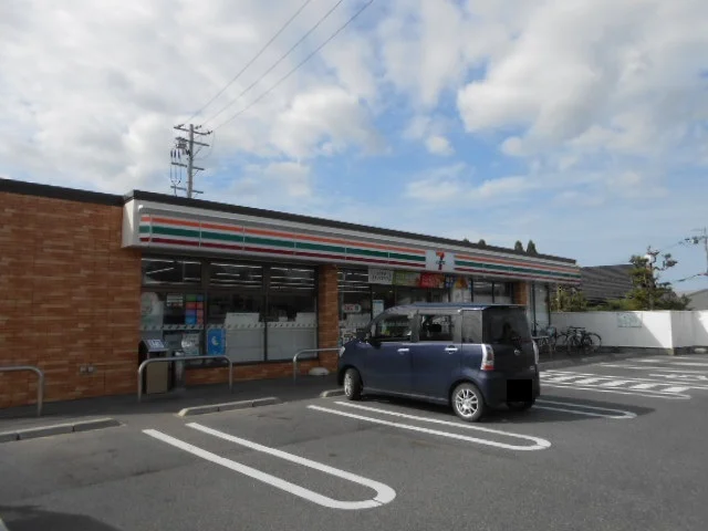 セブンイレブン愛知川中宿店様まで1100m