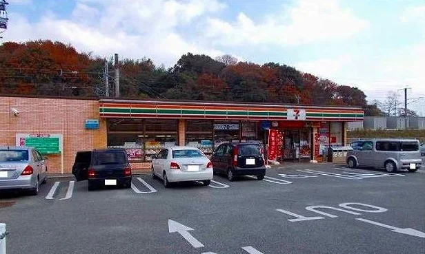 セブンイレブンまで1000m