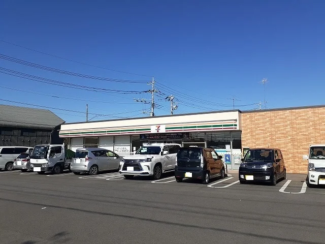 セブンイレブン大谷本町店まで950m