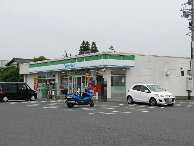 ファミリーマート茂原本納店まで110m