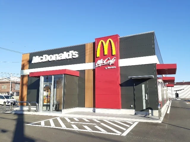 マクドナルド１３９富士荒田島店まで650m