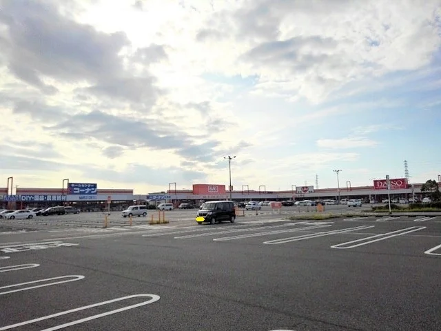 イオンタウン多度津店まで400m