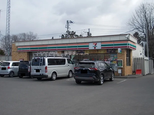 セブンイレブン東神楽南1条店まで350m