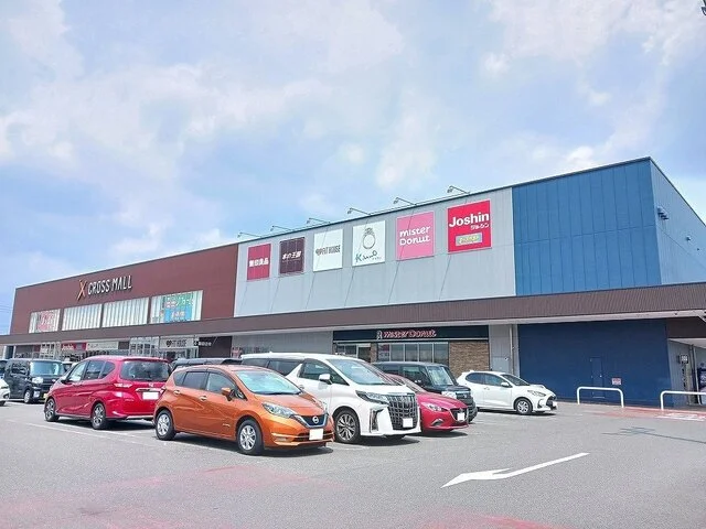 クロスモール豊川まで1600m