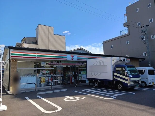 セブンイレブン京都大宮木津屋橋まで89m