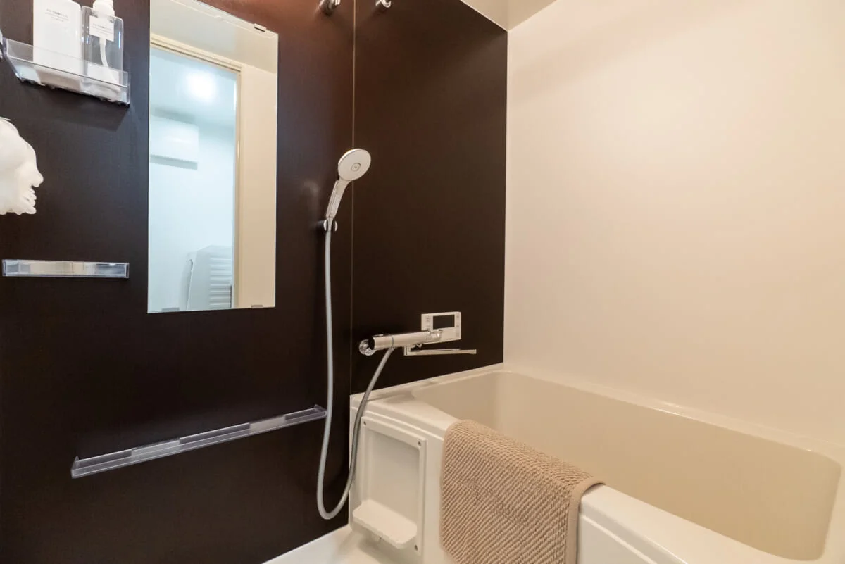 独立洗面台♪お風呂は浴室乾燥機も完備♪