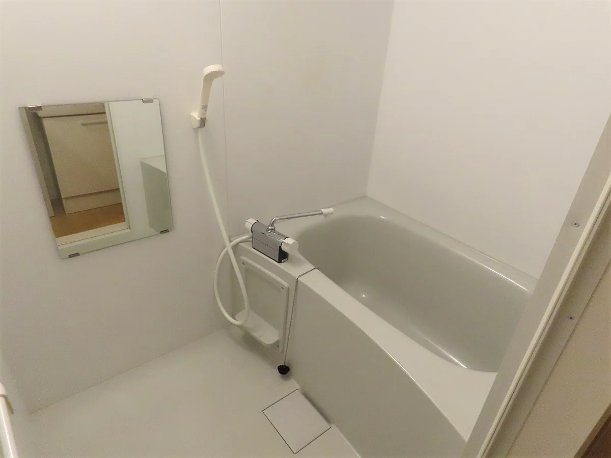 お風呂、トイレは完全別です