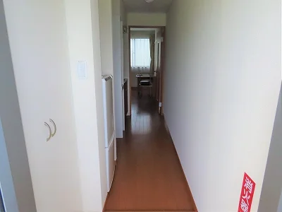 玄関からのアングルです