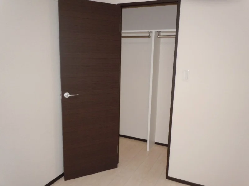 クローゼット収納