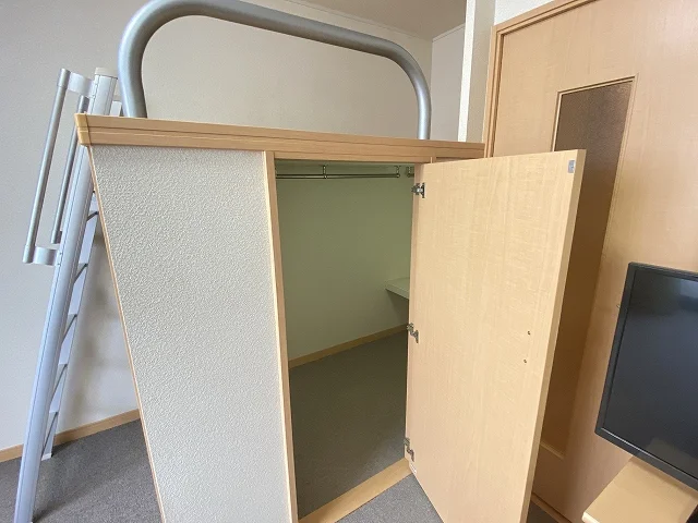 お部屋によって絨毯の種類・家電のメーカー等が異なります